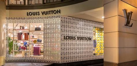 Find Louis Vuitton Stores in Argentina .